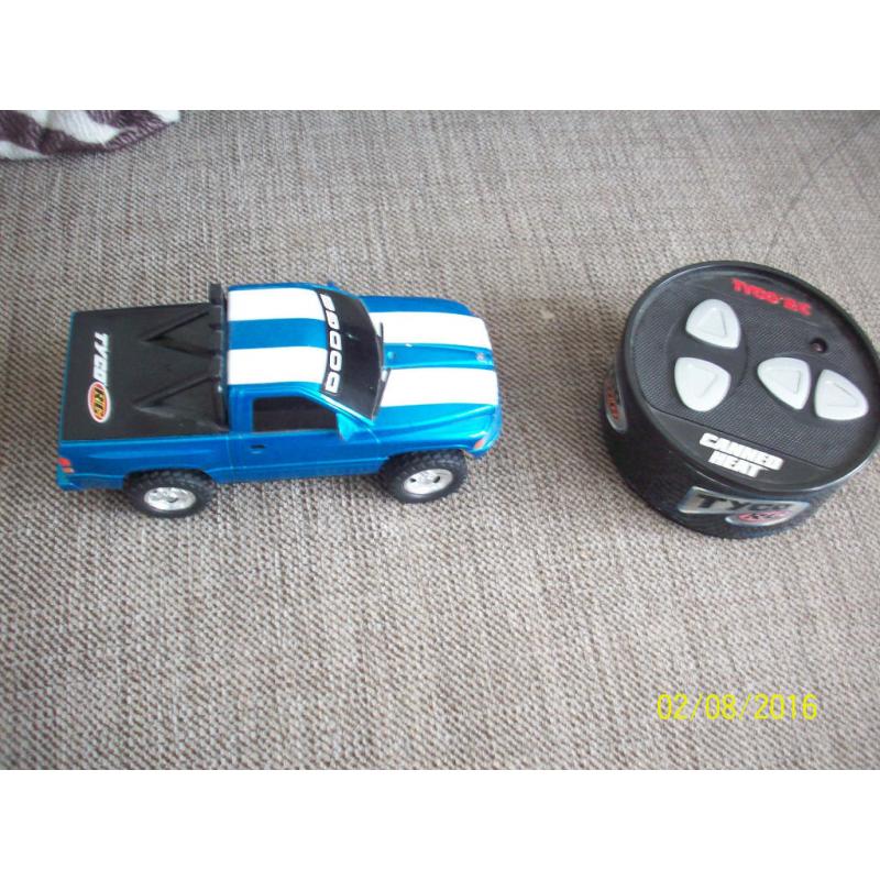 LEGO BIONICLES.TYCO R/C CAR. NINJA TURTLES AROURED VILLAIN,4 LEGO BIONICLES