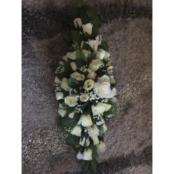 Rose wedding top table decoration