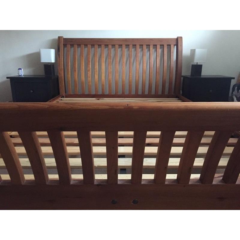 5ft Sleigh Bed