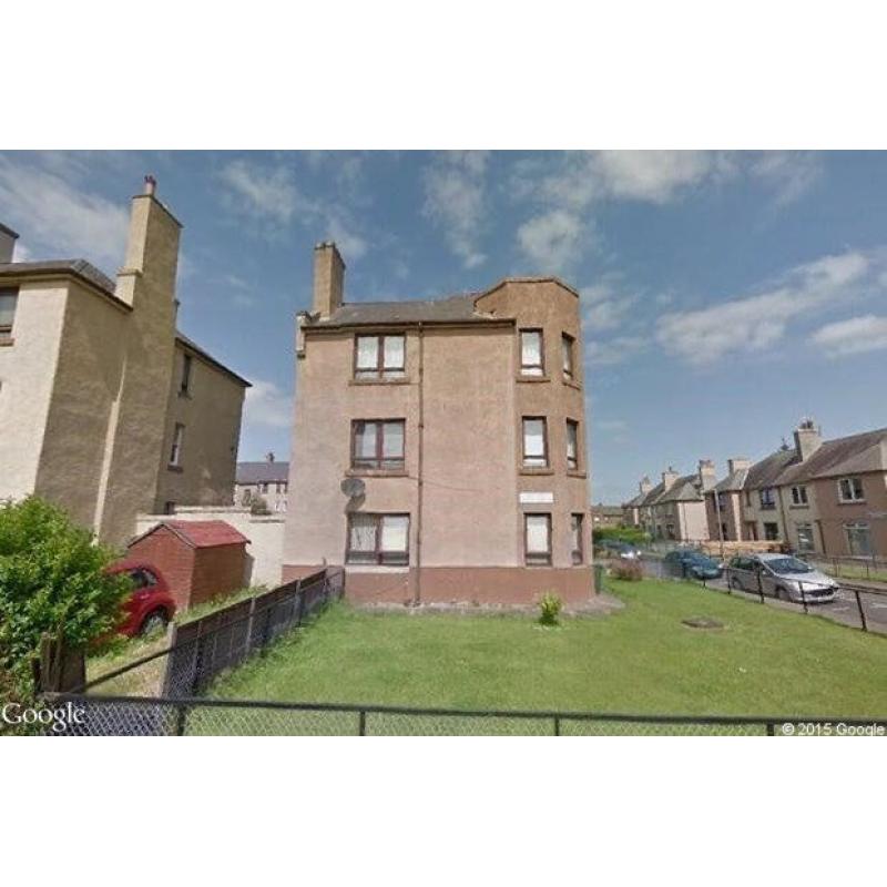2 double bedroom 2nd floor flat with garage North Edinburgh EH5 swap for a 2 bed ground floor flat