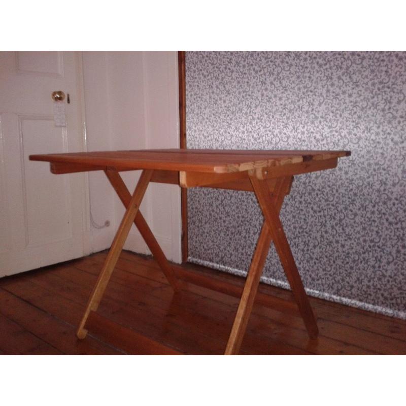 Solid wood folding garden table