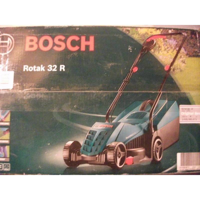 Bosch Rotak 32R Electric Rotary Lawnmower with 32cm Cutting Width new box unopened