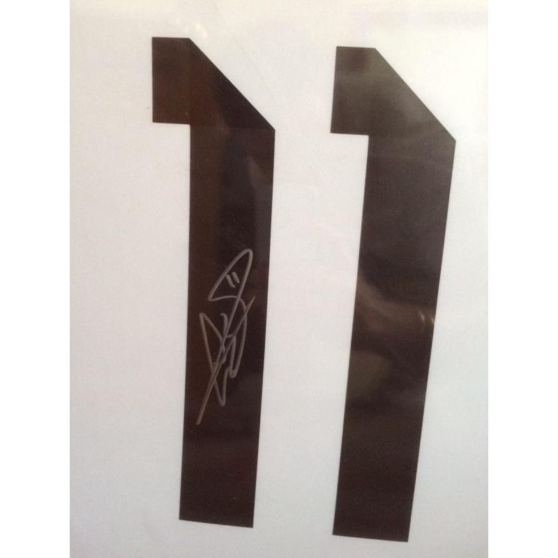 Framed Gareth Bale Real Madrid Signed Shirt