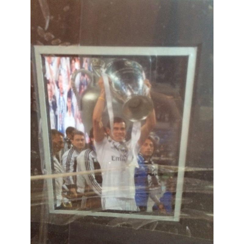 Framed Gareth Bale Real Madrid Signed Shirt