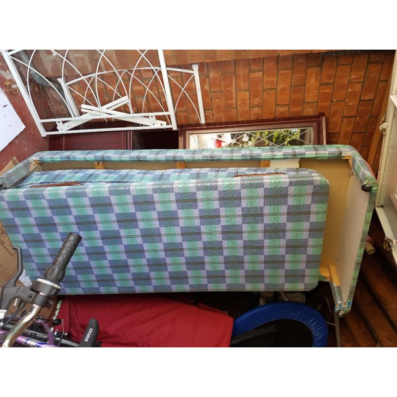 Single divan base ottoman style