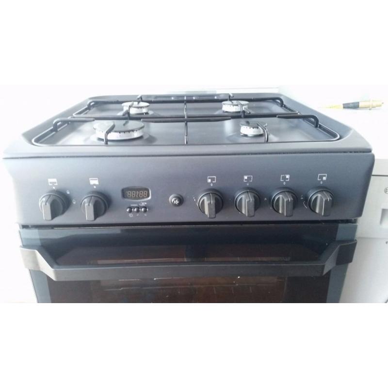 Black indesit Gas Cooker - Excellent Condition / Free local delivery