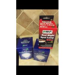 As new also have heat lamp and spare bulbs