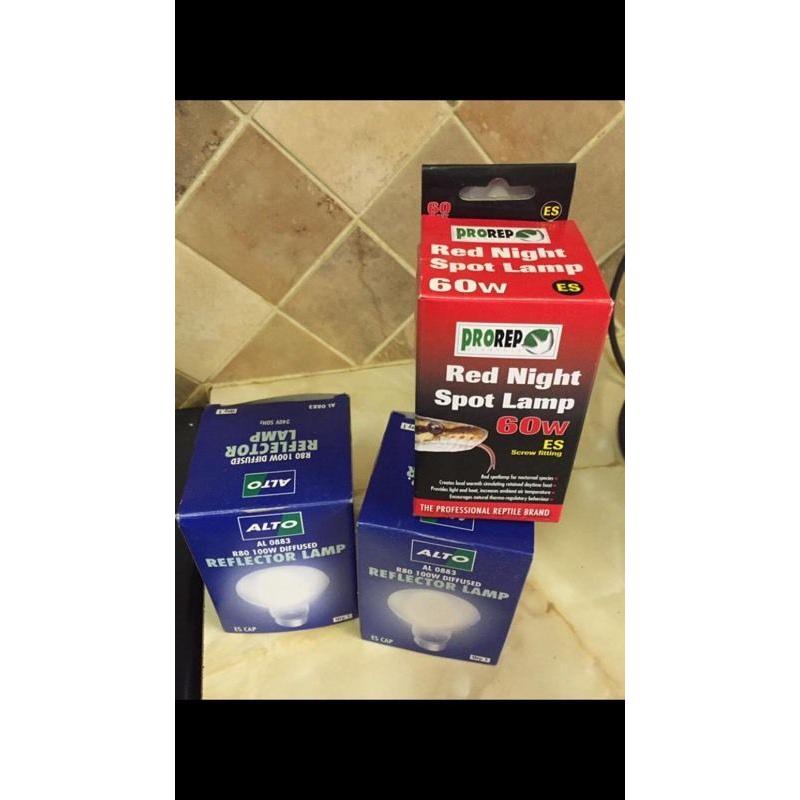 As new also have heat lamp and spare bulbs