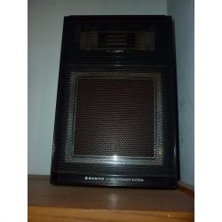 Sanyo turntable, double tape deck, 2 speakers
