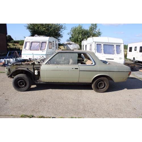 1984 Mercedes 230 CE W123 *** FOR SPARES OR PARTS ***