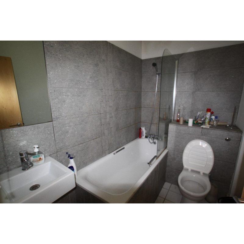 N. Beautiful DB Room in KING CROSS*NEXT TO EUROSTAR all inclusive *wifi +Cleaning