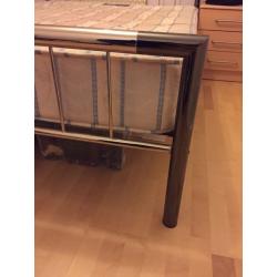 Metal bed frame