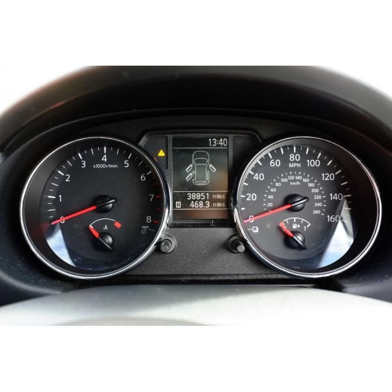 Nissan Qashqai - 2010 2.0l Automatic, Grey.
