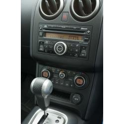 Nissan Qashqai - 2010 2.0l Automatic, Grey.