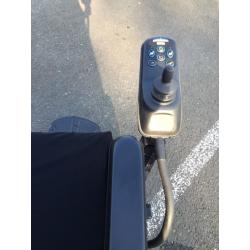 Power chair Quantum 610