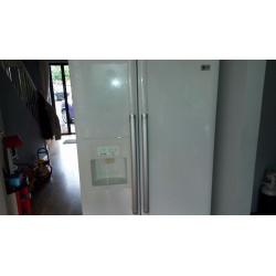 fridge freezer ( lg american) water and ice dispenser £180
