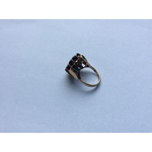 9 carat gold ring