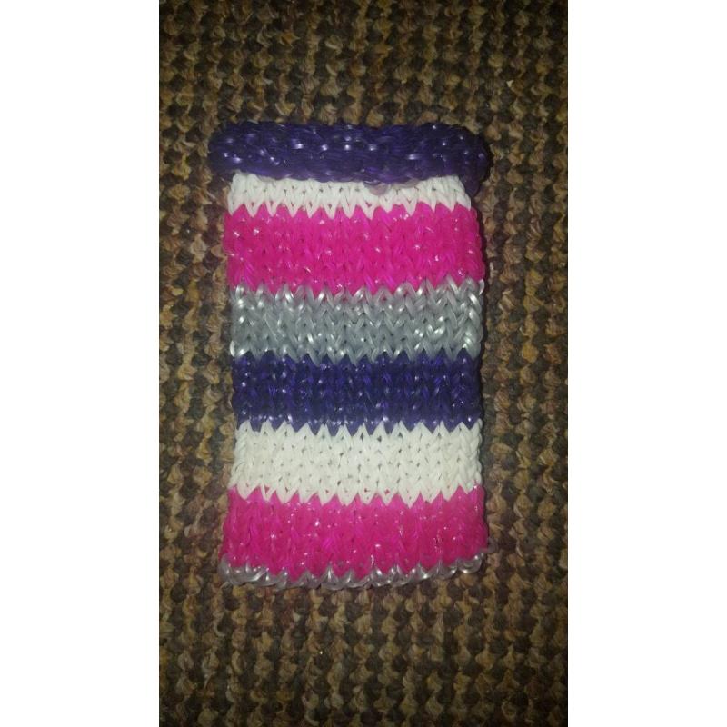 Loom band phone pouch