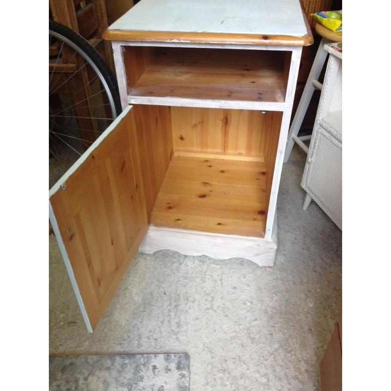 Bedside Unit - Upcycle Project - can Deliver