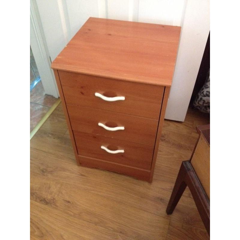 3 Drawer Bedside Unit - MUST GO