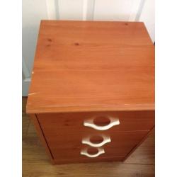 3 Drawer Bedside Unit - MUST GO
