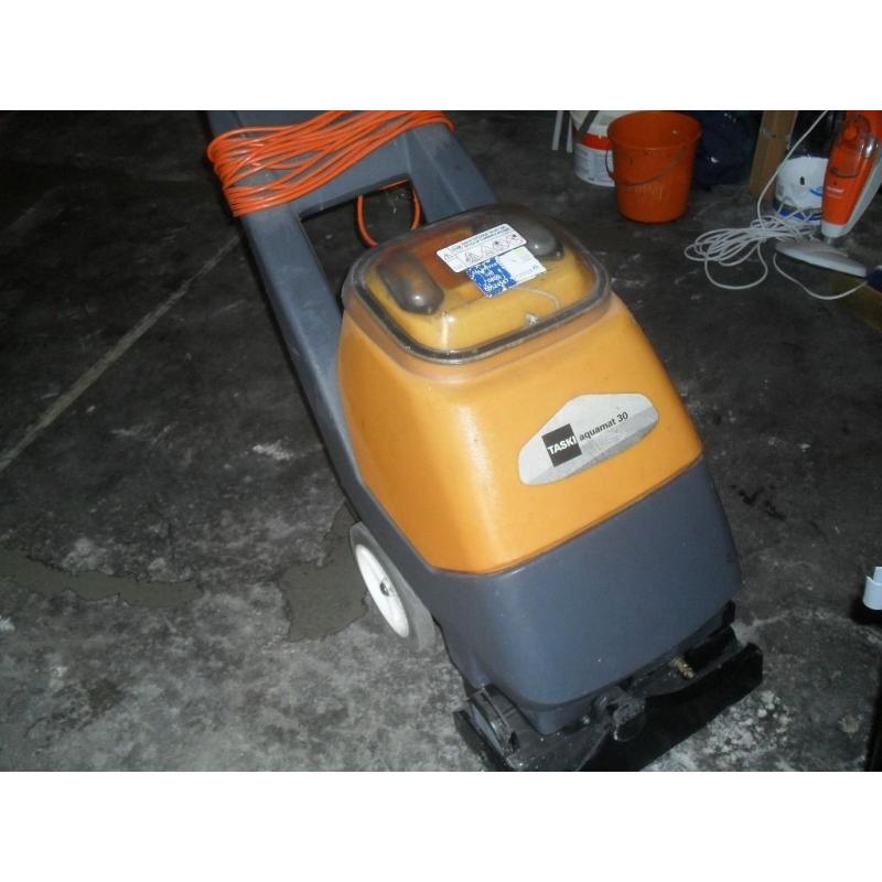 TASKI AQUAMAT 30 CARPET CLEANING MACHINE BARGAIN PRICE