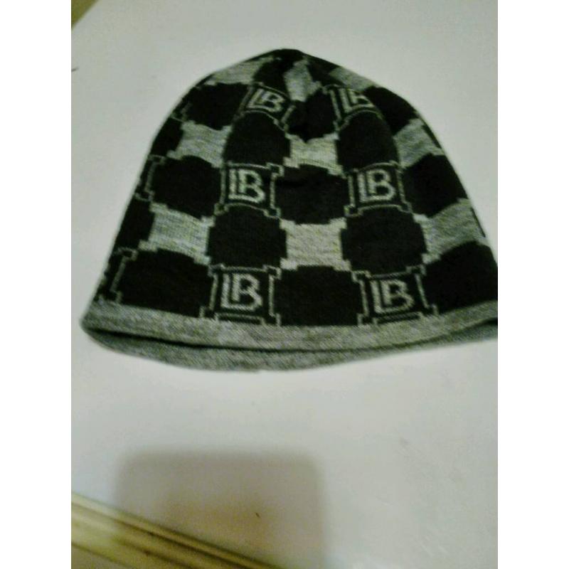 Laura Biagiottii designer Beannie ./Black/grey.LB logo all over hat.