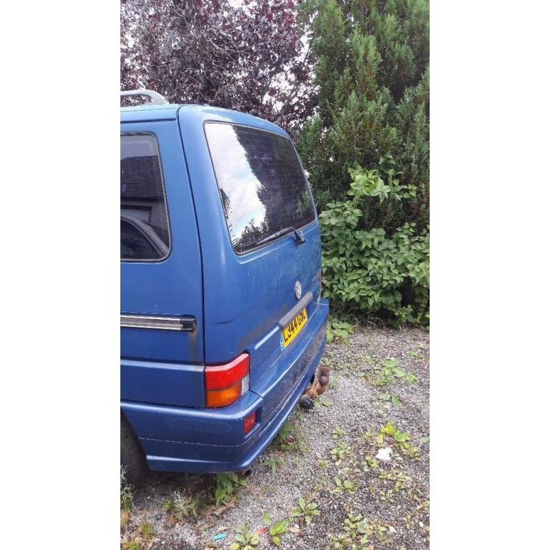 VW T4 Transporter minibus
