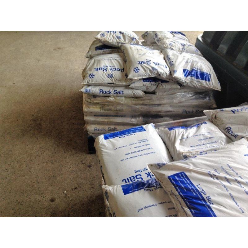 25kg de-icing Rock Salt (Brown) Pre winter sale. 10 bags or more per order.