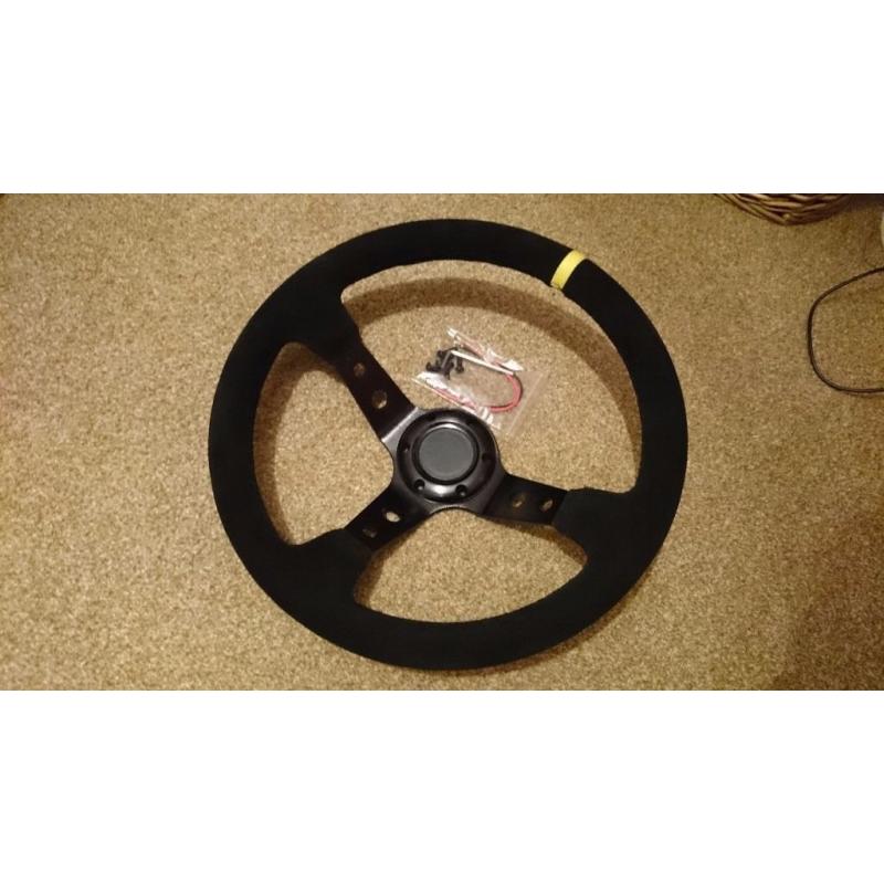 Str Steering Wheel 350mm, 3" dish, black suade