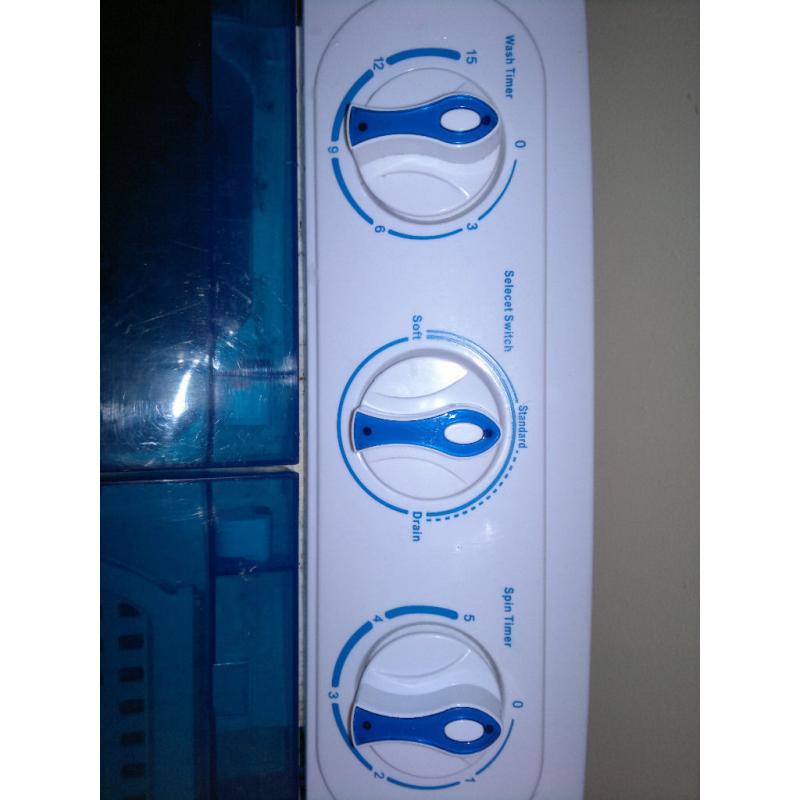 Small twin tub portable washing machine, camper, flat, caravan, motor home, spin dryer, motorhome