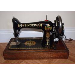Antique (1910) Singer Sewing Machine Wooden Case VCG hand crank, 1910, 66K model Clydebank Scotland
