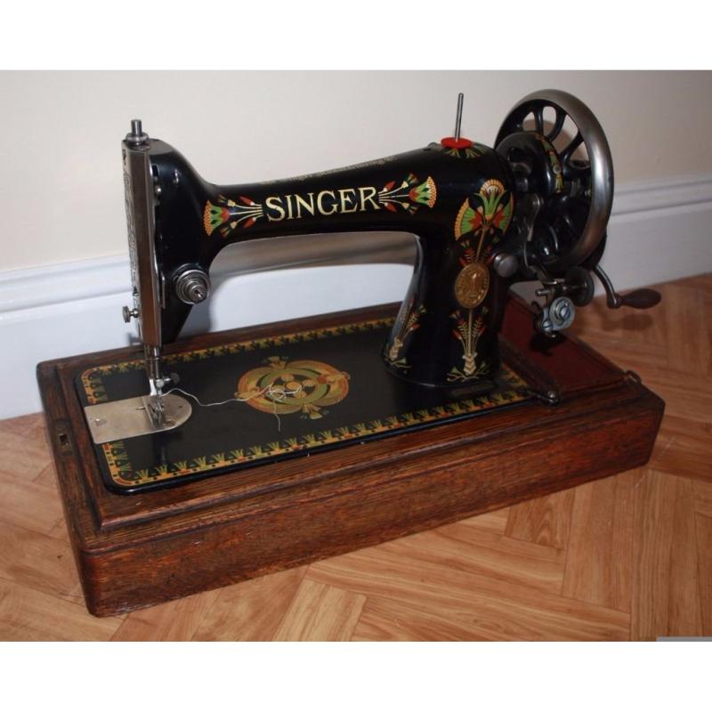 Antique (1910) Singer Sewing Machine Wooden Case VCG hand crank, 1910, 66K model Clydebank Scotland