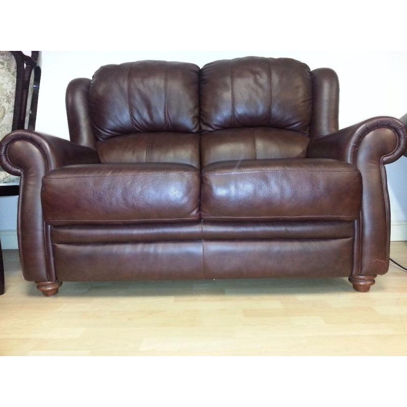 Lovely high quality brand new condition italian two setter sofa.