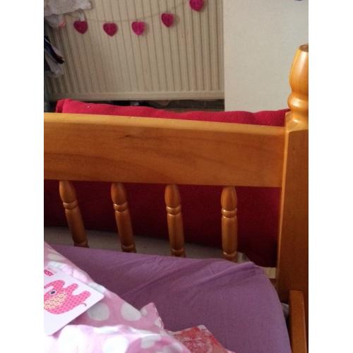 Pine single bed