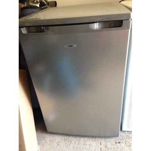 LOGIC Dishwasher for sale.