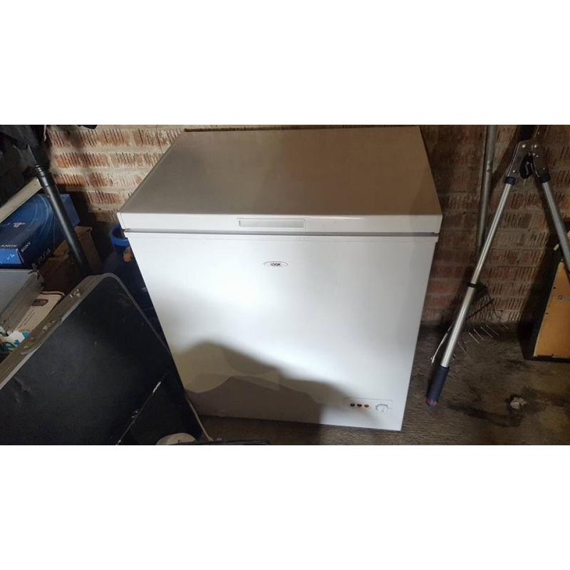 Chest freezer