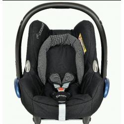 Maxi cosi car seat and isofix base