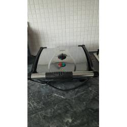 Pannini maker