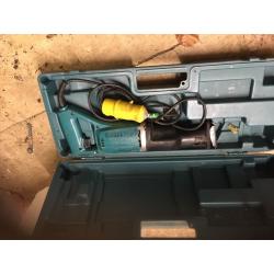 2 makita reciprocating saws