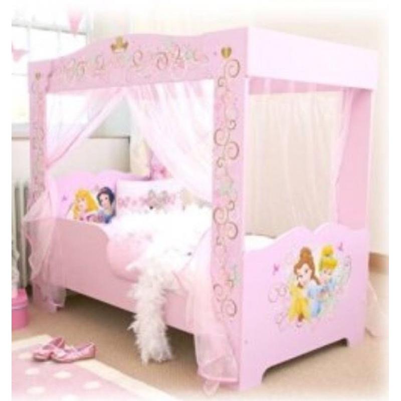 Disney Princess toddler bed & matching chest of drawers