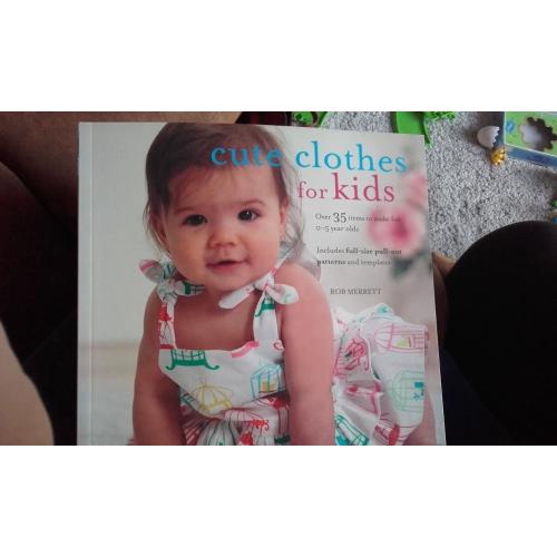 Cute clothes for kids, Rob Merrett. Book of patterns/templates.