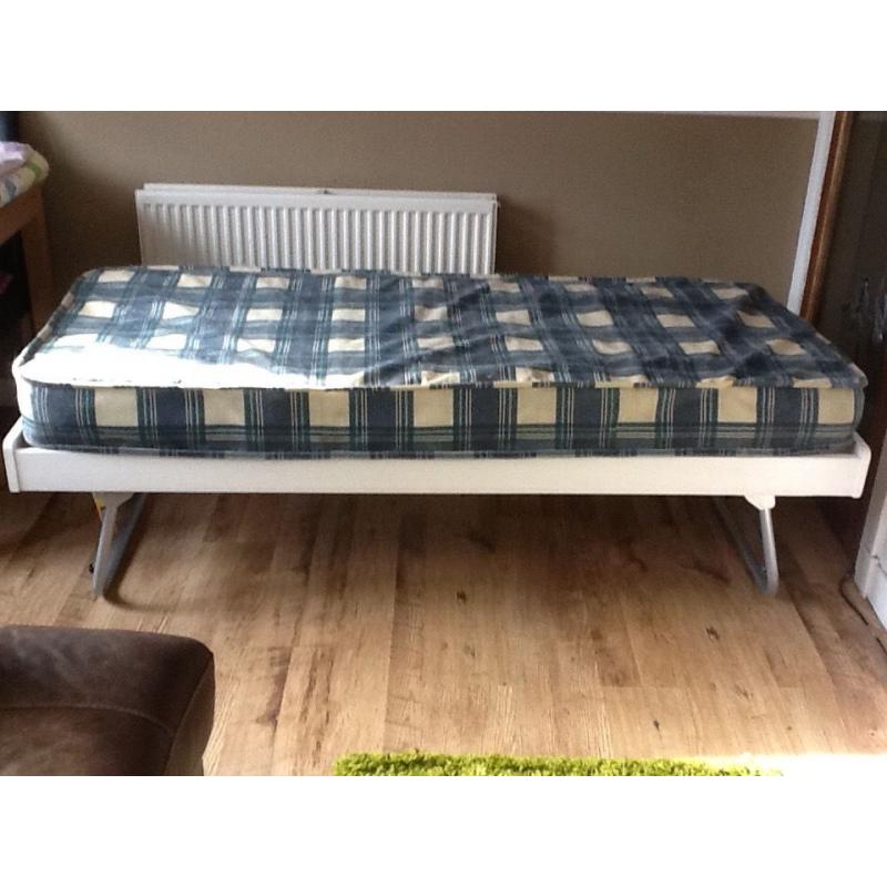 Single Trundle Bed with Mattress
