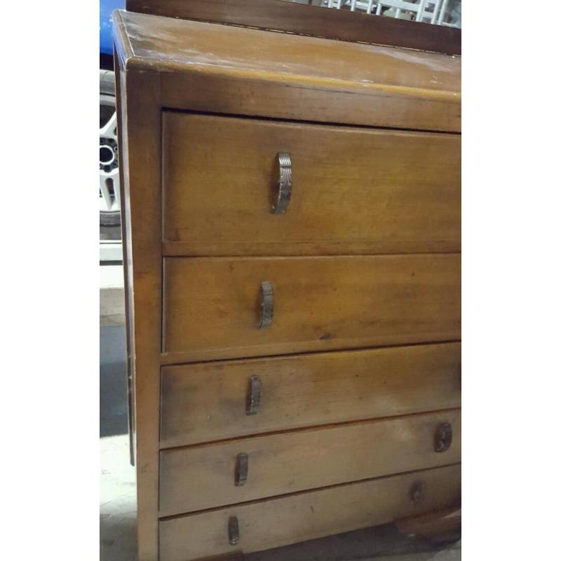 Vintage oak chest of drawers