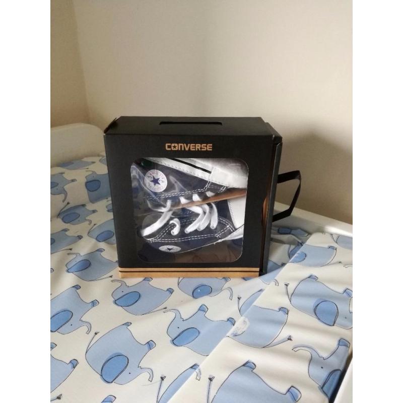 Baby converse worn once