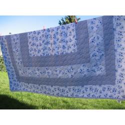Patchwork Quilted Bedspread Set: King Size Throw and Two Pillow Cases
