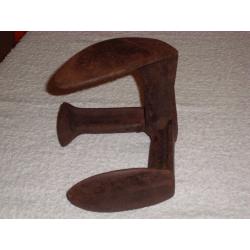 VINTAGE CAST IRON COBBLERS SHOE REPAIR LAST