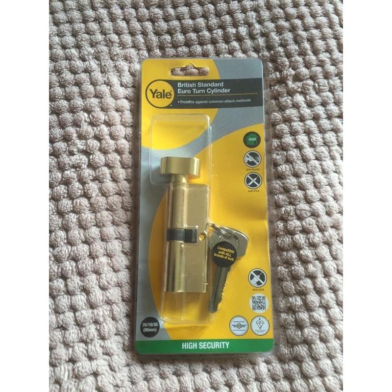 Cylinder locks