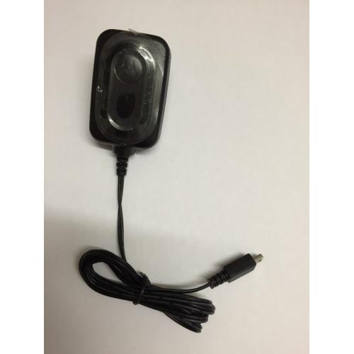 BRAND NEW MOTOROLA RETRO FLIP PHONE