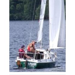 Hunter 19 foot Sailing Boat Dingy + Blacksmith Trailer + Bobbin Tender + Sails +